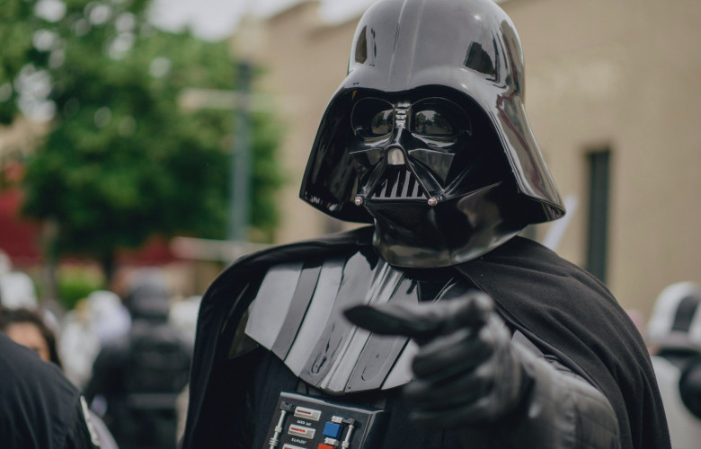 Perigo real: vender produtos com imagens de filmes pode te dar um prejuízo gigante